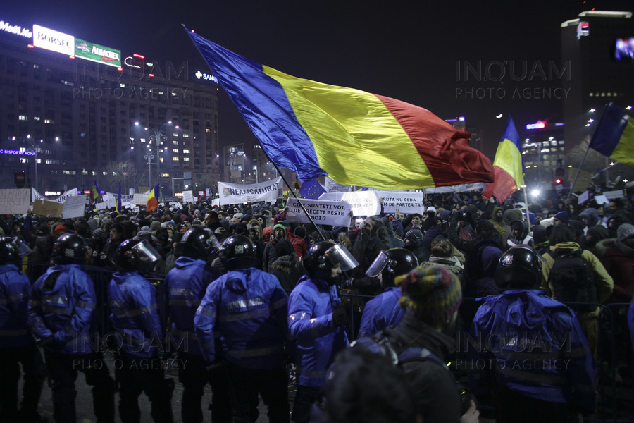 BUCURESTI - PROTEST - ORDONANTE