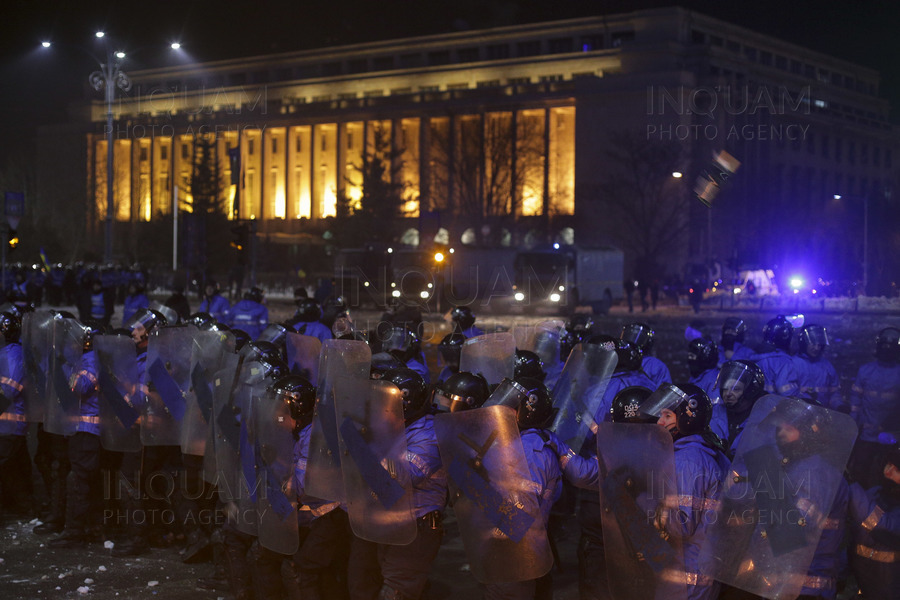 BUCURESTI - PROTEST - ORDONANTE