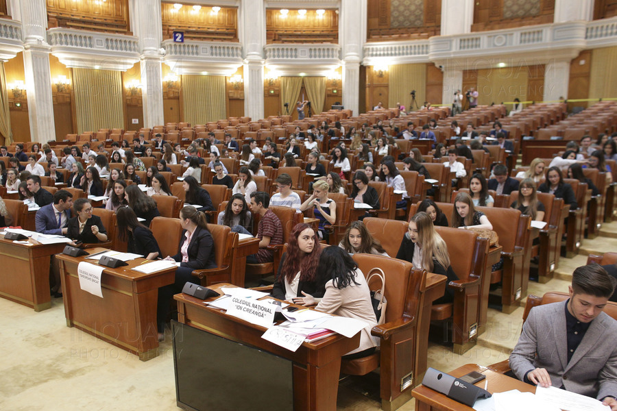 BUCURESTI - PARLAMENTUL COPIILOR - DESCHIDERE