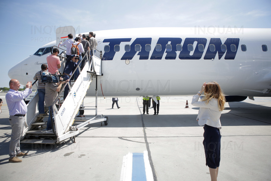 TAROM - AVION BOEING 737-800 - PREZENTARE