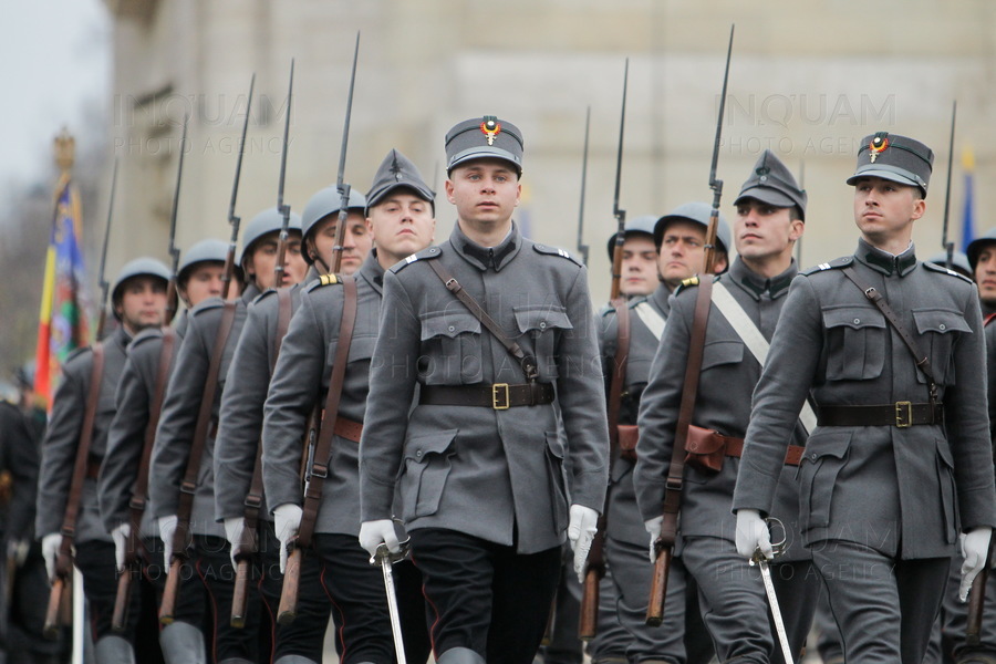 BUCURESTI - ZIUA NATIONALA A ROMANIEI - DEFILARE