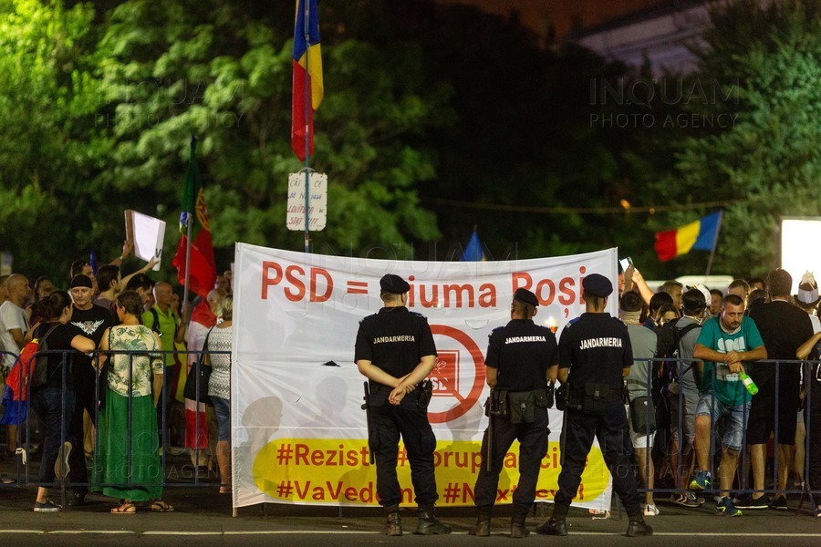 BUCURESTI - PROTEST  ANTI-PSD - PIATA VICTORIEI