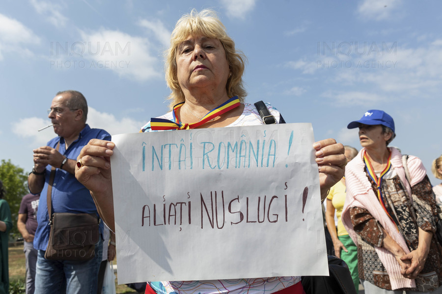 BUCURESTI - PROTEST - INTAI ROMANIA