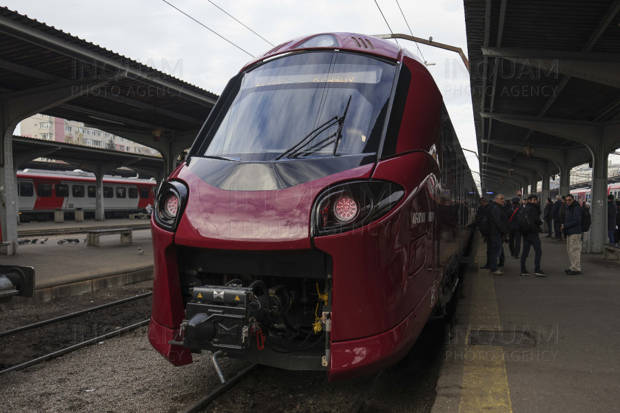 BUCURESTI - ALEGERI 2024 - CURSA INAUGURALA - TREN ALSTOM - 20 NOI 2024