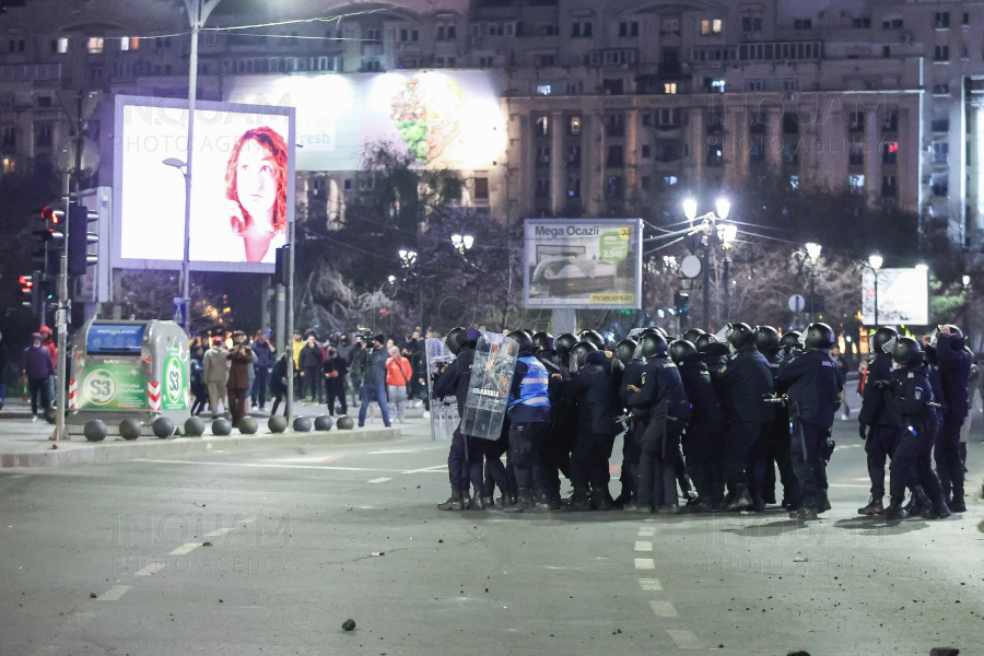 BUCURESTI - COVID-19 - VIOLENTE - PROTEST - MASURI GUVERN - 30 MAR 2021