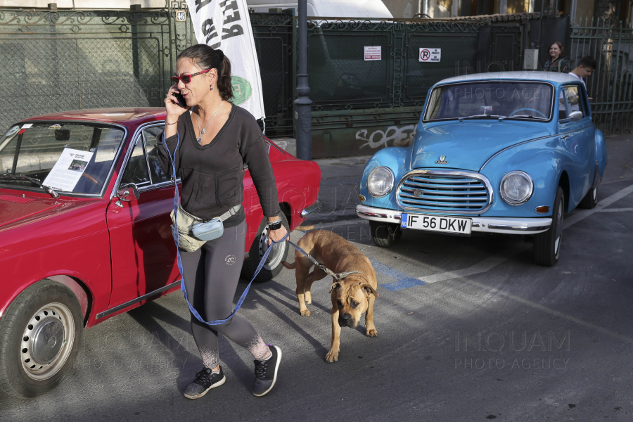 BUCURESTI - EXPOZITIE MASINI RETRO - STRAZI DESCHISE - 21 SEP 2024