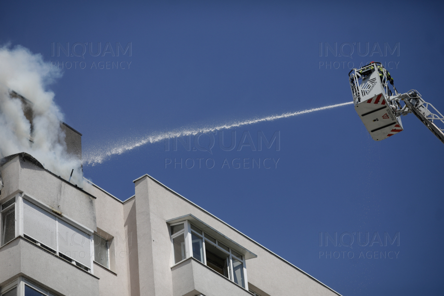 BUCURESTI - INCENDIU - APARTAMENT DE BLOC - 6 AUGUST 2020