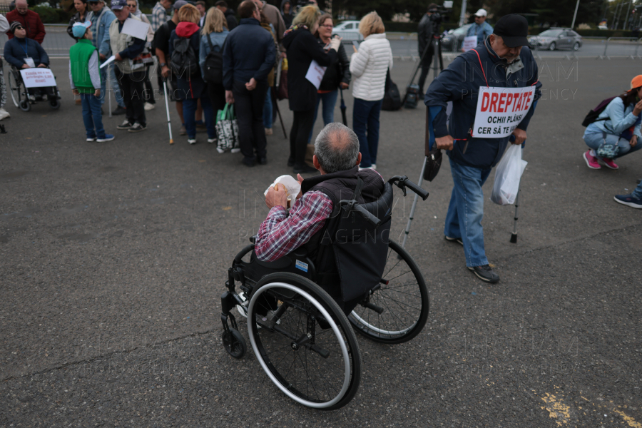 BUCURESTI - PENSIONARI CU DIZABILITATI - PROTEST GUVERN - 16 SEP 2024