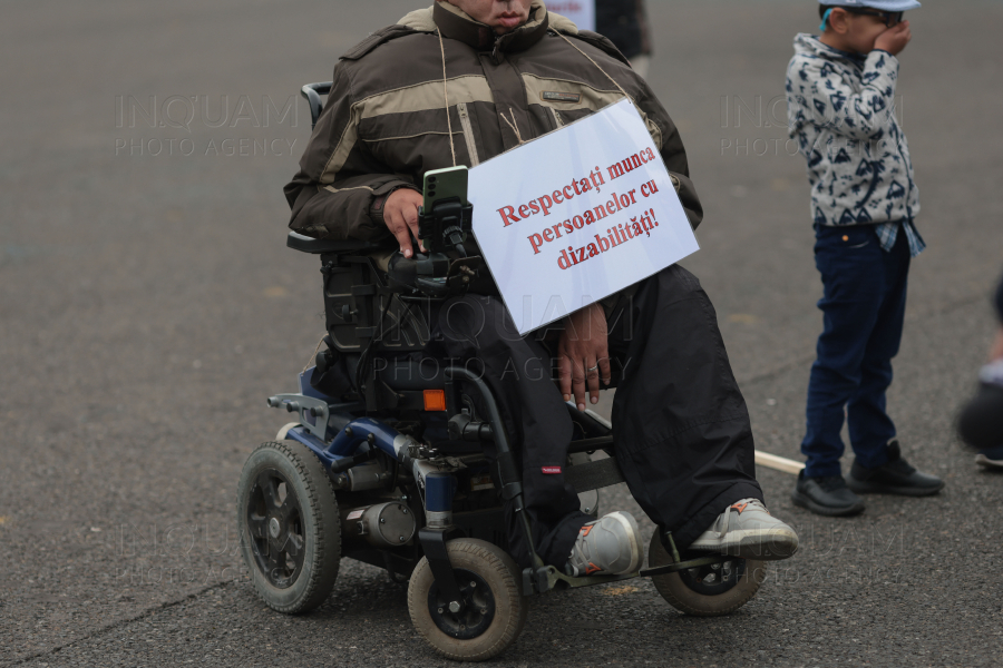 BUCURESTI - PENSIONARI CU DIZABILITATI - PROTEST GUVERN - 16 SEP 2024