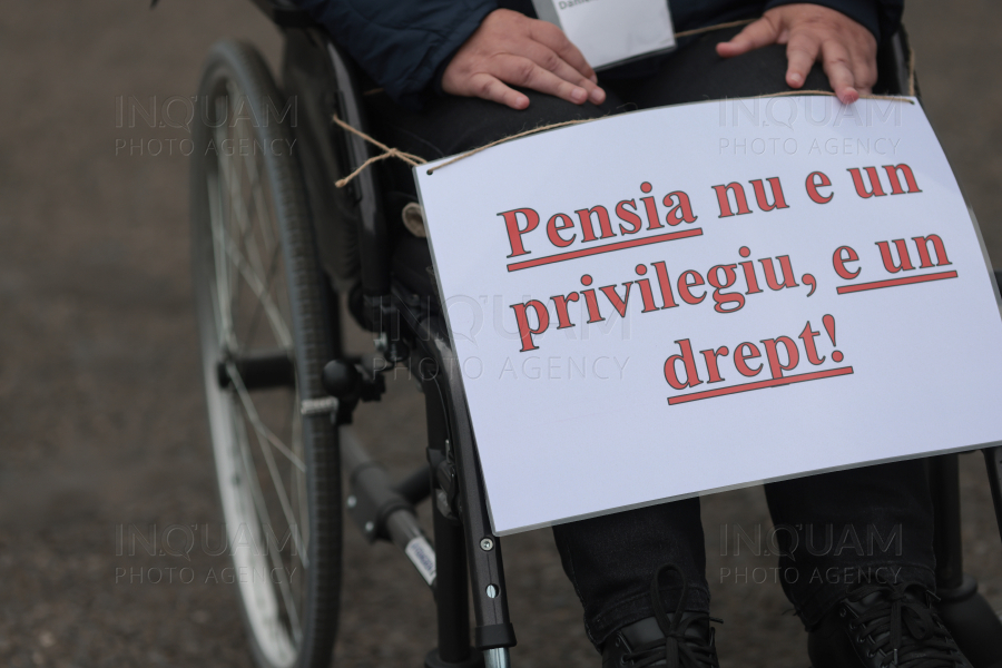 BUCURESTI - PENSIONARI CU DIZABILITATI - PROTEST GUVERN - 16 SEP 2024