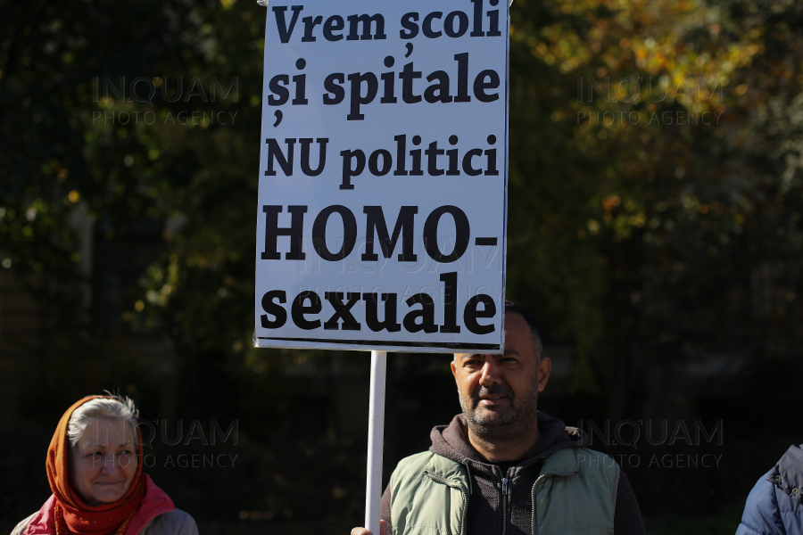 BUCURESTI - PROTEST - ANTI-LGBT