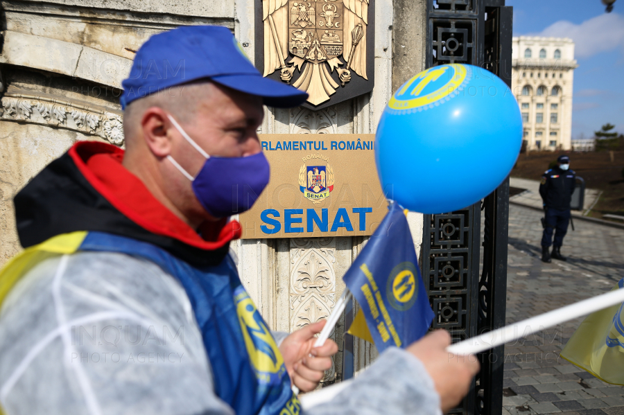 BUCURESTI - PROTEST - PARLAMENT - FEDERATIA SOLIDARITATEA NATIONALA - 2 MAR 2021