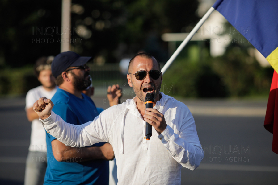 BUCURESTI - PROTEST - PIATA VICTORIEI - LEGE CARANTINA - IZOLARE - 15 IULIE 2020