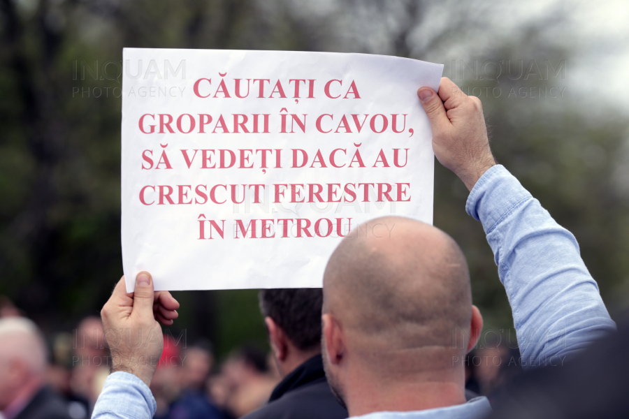 BUCURESTI - PROTEST - USLM - GUVERNUL ROMANIEI - 4 APR 2024