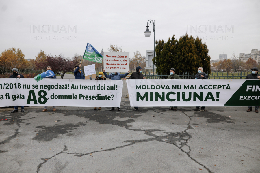 BUCURESTI - PROTEST AUTOSTRAZI IN MOLDOVA