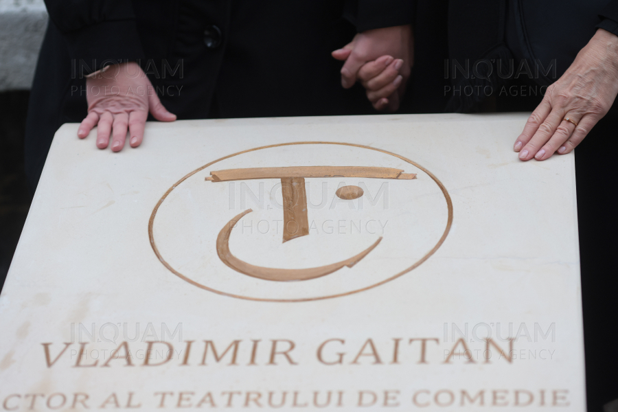 BUCURESTI - TEATRUL DE COMEDIE - DEZVELIRE MONUMENT VLADIMIR GAITAN - 10 NOI 2024