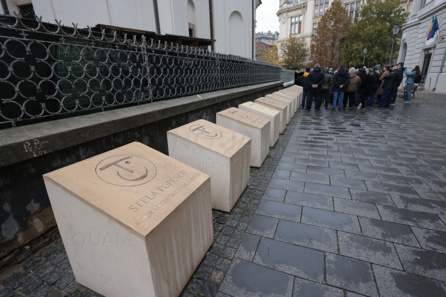 BUCURESTI - TEATRUL DE COMEDIE - DEZVELIRE MONUMENT VLADIMIR GAITAN - 10 NOI 2024