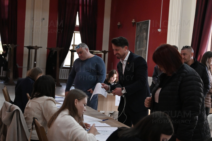 IASI - ALEGERI PREZIDENTIALE - REFERENDUM - VOT - REPUBLICA MOLDOVA - 20 OCT 2024