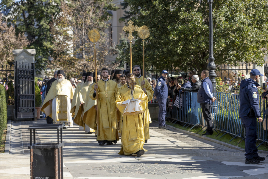 IASI - CATREDALA MITROPOLITANA - SLUJBA - SF. PARASCHEVA - 14 OCT 2024