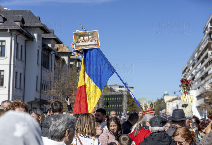 IASI - CATREDALA MITROPOLITANA - SLUJBA - SF. PARASCHEVA - 14 OCT 2024