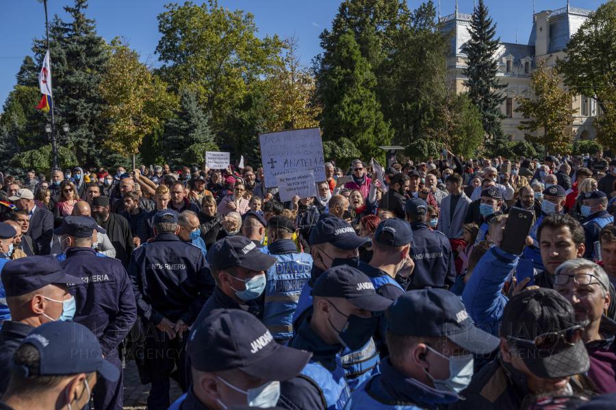 IASI - PROTEST - SF PARASCHEVA - 14 OCT 2020