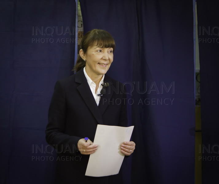 MONICA MACOVEI (1) - ALEGERI PREZIDENTIALE 2014 - VOT