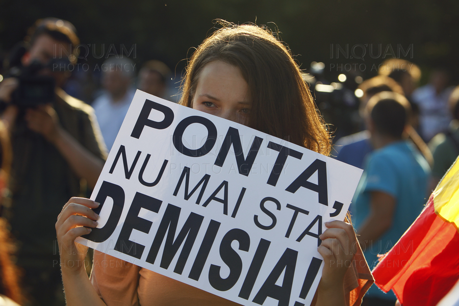 PROTEST - DEMISIE - VICTOR PONTA (1)
