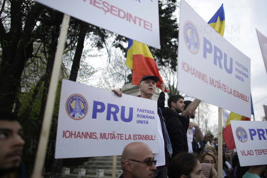 PRU - PROTEST - MOSCHEE - IMIGRANTI